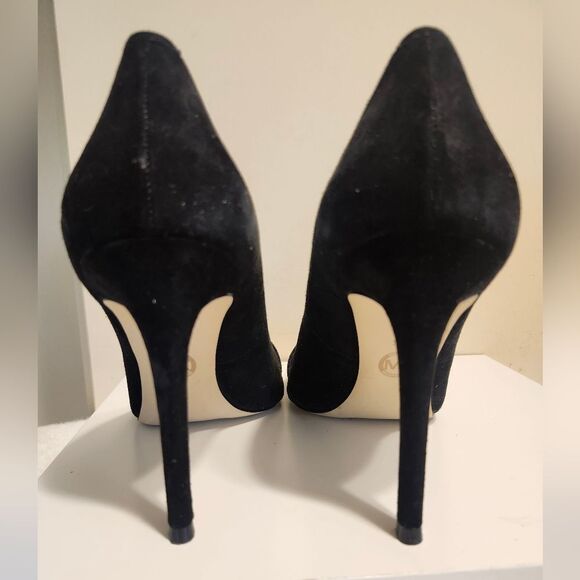 Michael Michael Kors "Viola"Black Suede w/Crystal Brooch Accent Pumps Sz.10 $160 - Picture 7 of 11